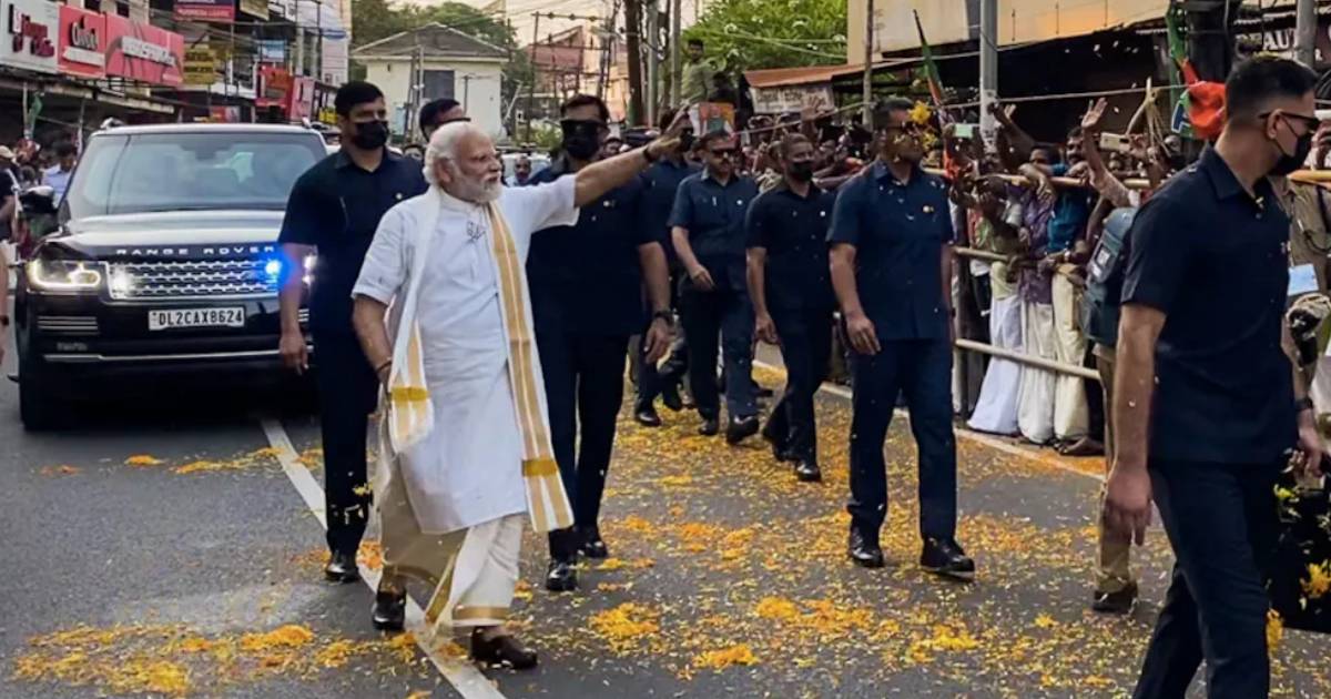 PM Modi arrives in Kerala; holds massive roadshow in Kochi